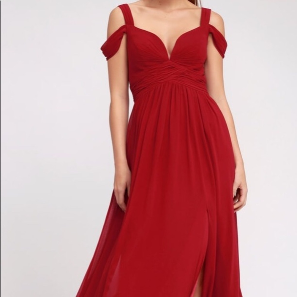 Lulus long elegant dress. Size S.